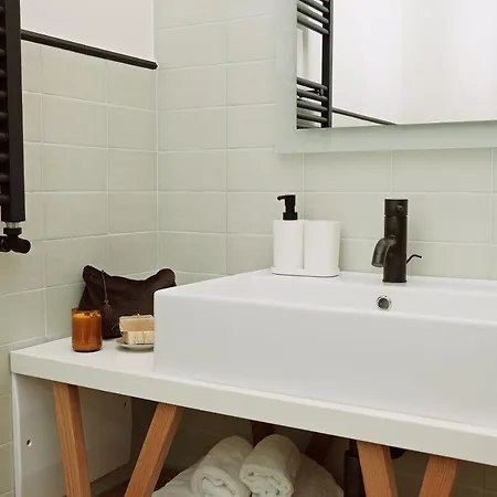 Sighe Boutique Rooms - Soggiorno Elegante A Pochi Minuti Di Auto Da Castro, Tricase Porto E Le Piscine Naturali Di Marina Serra Penzion *