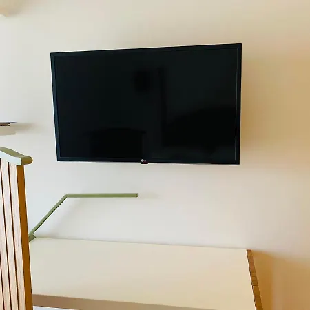 Sighe Boutique Rooms - Soggiorno Elegante A Pochi Minuti Di Auto Da Castro, Tricase Porto E Le Piscine Naturali Di Marina Serra Tricase